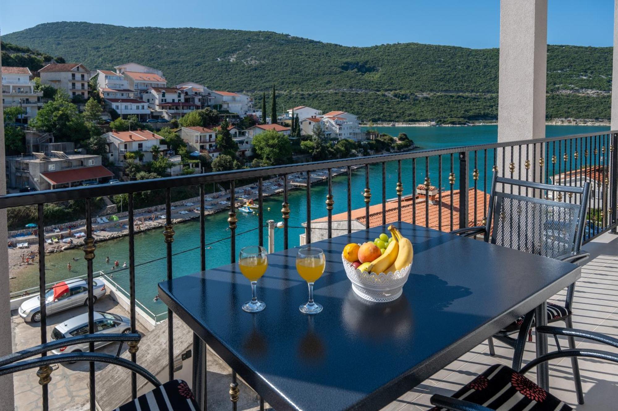 Apartments Budes Neum Rom bilde