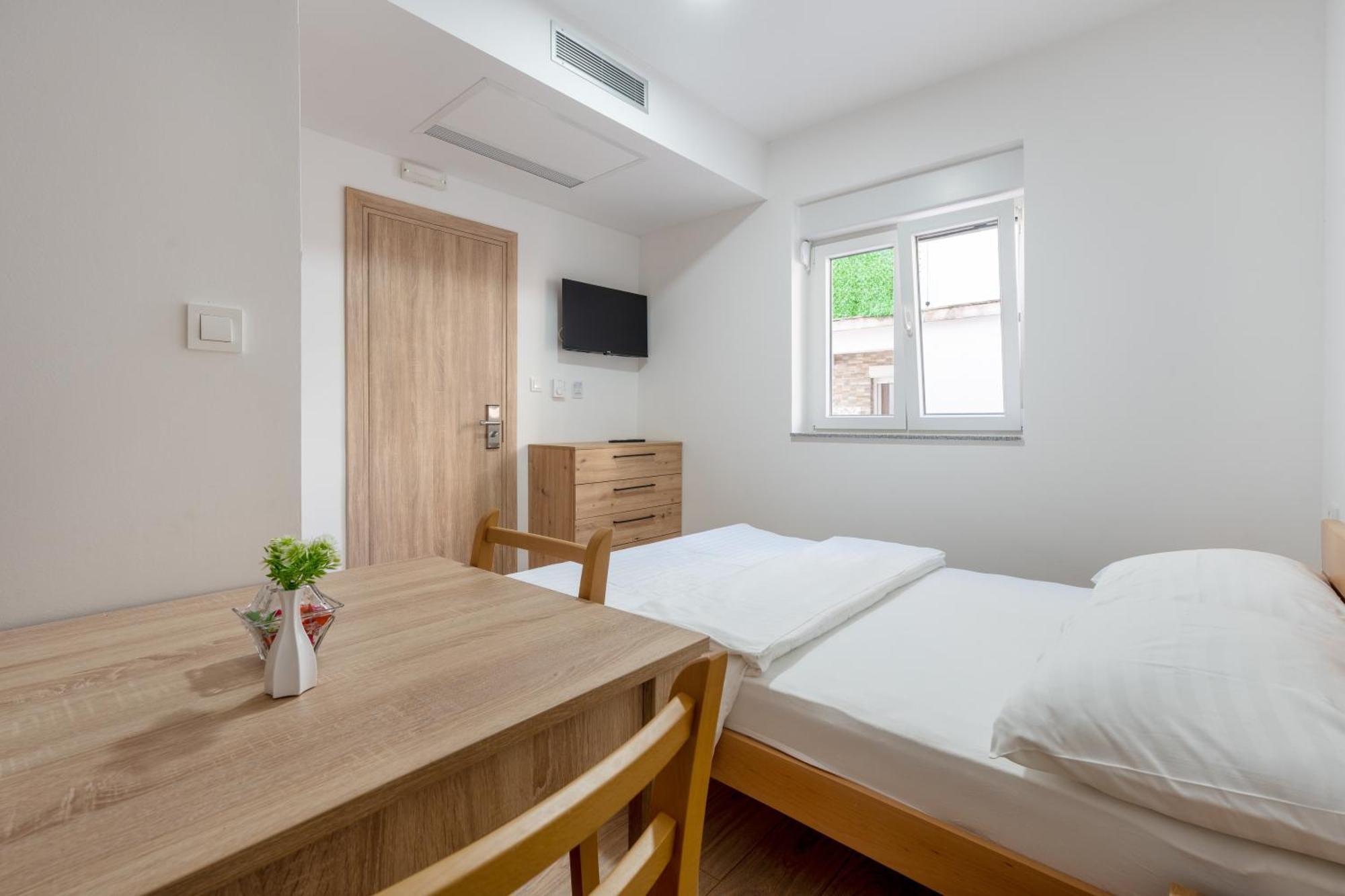 Apartments Budes Neum Rom bilde